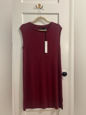 NWT Nicole Miller Women’s Size Medium Knit Shift Dress - Burgundy